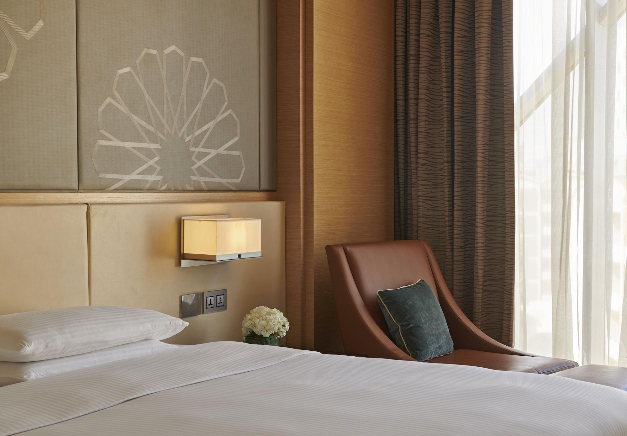 Hyatt Regency Riyadh Olaya Eksteriør billede A guest room at the hotel